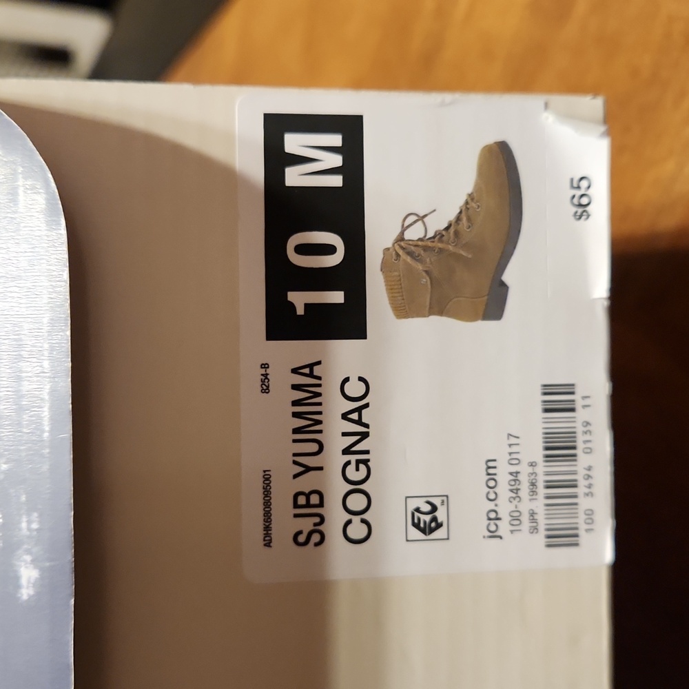 Sueded boot - Picture 8 of 8